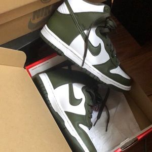 High Top Dunks